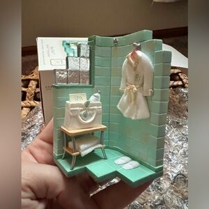 Hallmark Keepsake 2007 Spa Day Barbie Ornament
